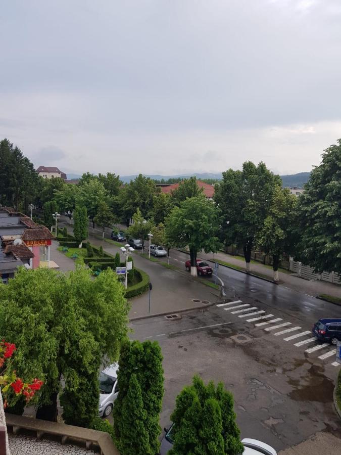 Apartament Posada Curtea de Argeş Esterno foto